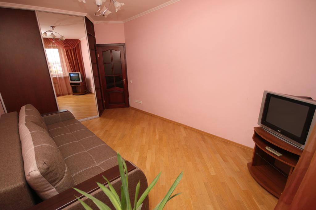 Inn Home Apartments - Livoberezhna キエフ エクステリア 写真