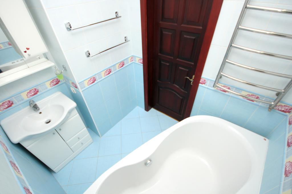 Inn Home Apartments - Livoberezhna キエフ エクステリア 写真