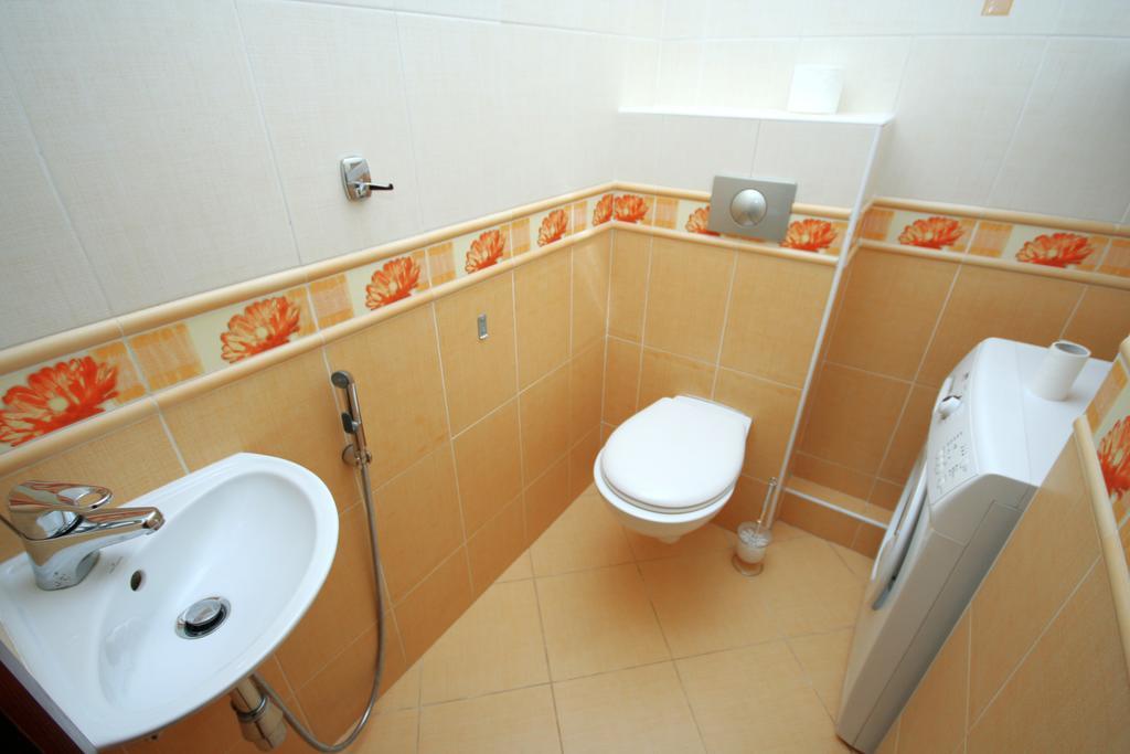Inn Home Apartments - Livoberezhna キエフ エクステリア 写真