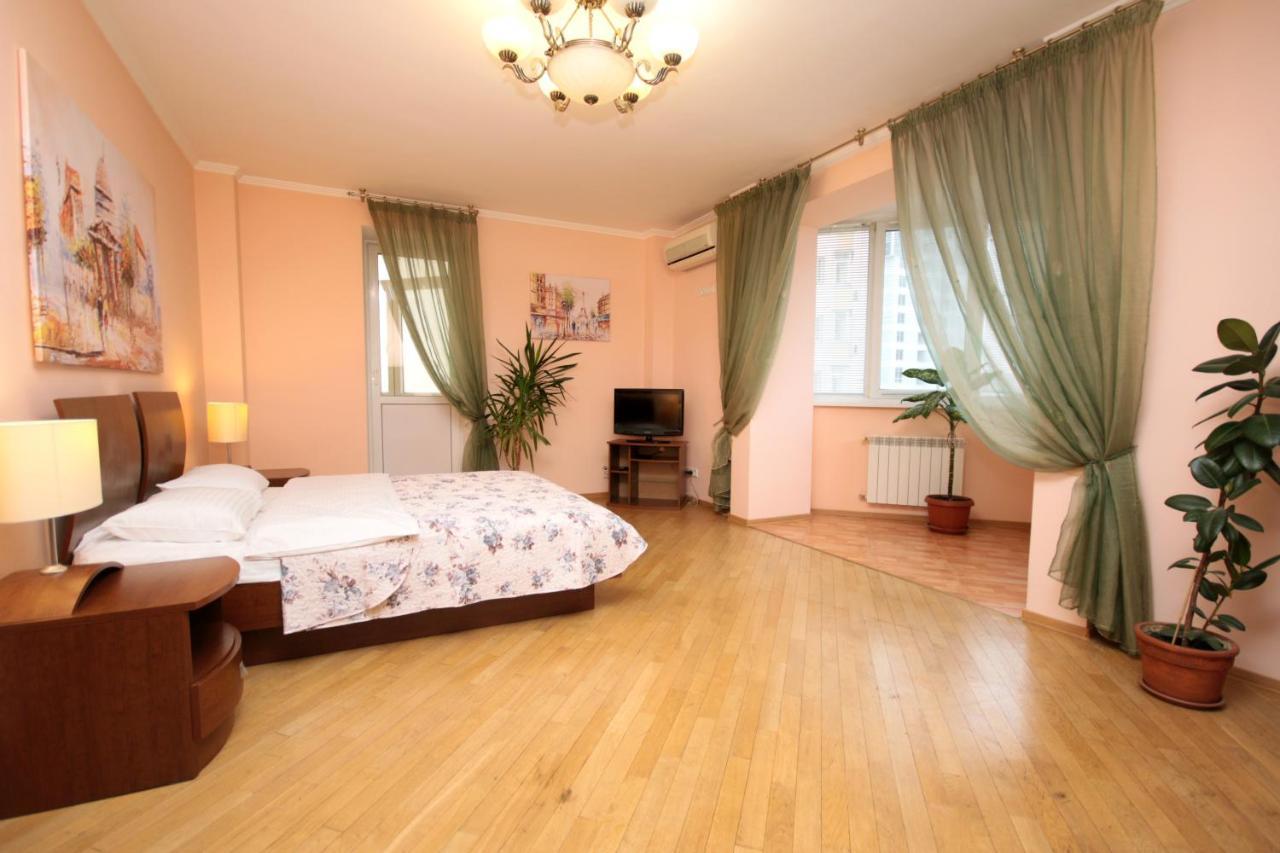 Inn Home Apartments - Livoberezhna キエフ エクステリア 写真